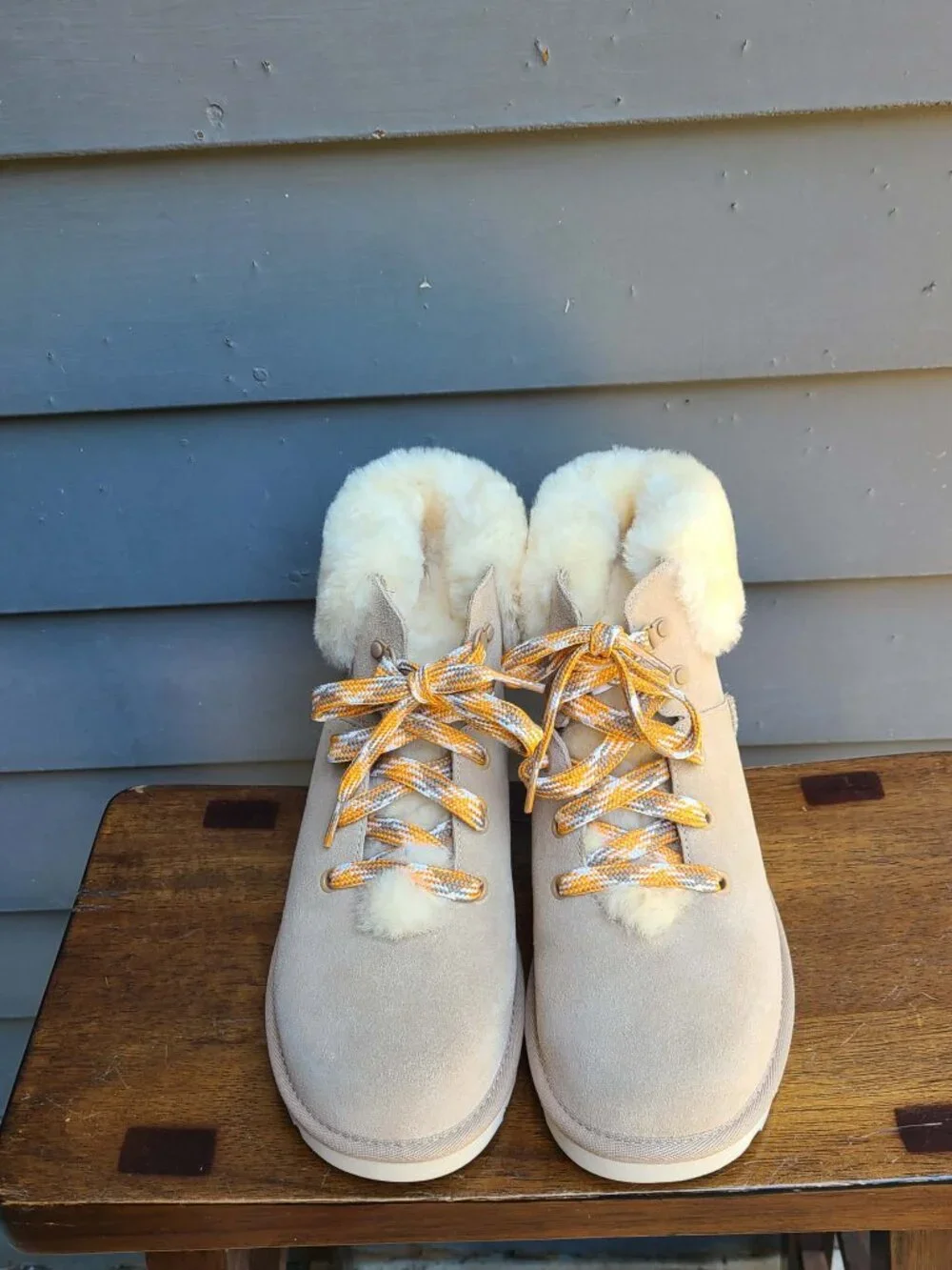 UGG Classic Mini Alpine Suede Shearling Lace Up Boots size 8 NWT